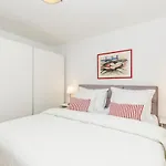 Maya Apartman *